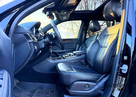 2018 Mercedes-Benz Gls 450 4Matic z USA, uszkodzony, nr VIN 4JGDF6EE3JB038671